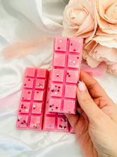 Load image into Gallery viewer, Strawberries & Cream Snapbar