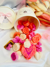 Load image into Gallery viewer, Lion & Rose Pretty Pots (Rhubarb & Rose)