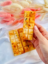 Load image into Gallery viewer, Caramel Pumpkin Pie Snapbar