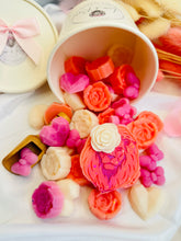 Load image into Gallery viewer, Lion & Rose Pretty Pots (Rhubarb & Rose)