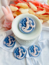 Load image into Gallery viewer, Blue Raspberry Slushie 'Mermaid Disc'
