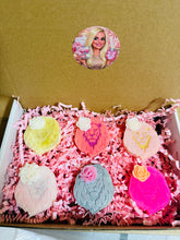 Load image into Gallery viewer, Lion & Rose Sample Box