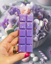Load image into Gallery viewer, Parma Violet Snapbar