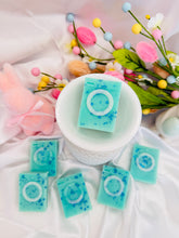 Load image into Gallery viewer, Frosted Eucalyptus 'Washing Machine'