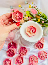 Load image into Gallery viewer, Raspberry & Sandalwood 'Beehives'