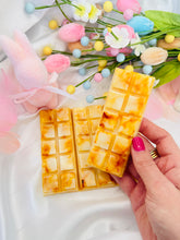 Load image into Gallery viewer, Orange Vanilla Swirl Snapbar
