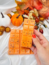 Load image into Gallery viewer, Frosted Pumpkin Snapbar