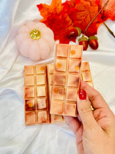 Load image into Gallery viewer, Caramel Pumpkin Swirl Snapbar
