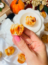 Load image into Gallery viewer, Pumpkin Cream Crumble 'Pumpkins'
