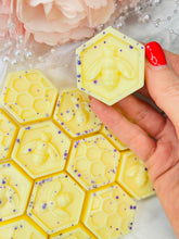 Load image into Gallery viewer, Lemon & Lavender 'Beehives'