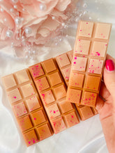 Load image into Gallery viewer, Chocolate Truffle & Posh Honey Snapbar