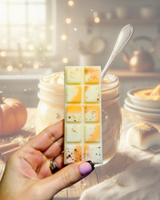 Load image into Gallery viewer, Pumpkin Marshmallow Cream Snapbar
