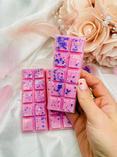 Load image into Gallery viewer, Juicy Pink Grape Snapbar

