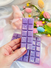 Load image into Gallery viewer, Vanilla Woods &amp; Lilac Snapbar

