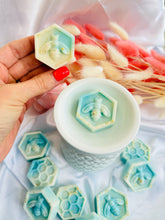 Load image into Gallery viewer, Sea Salt &amp; Vanilla 'Beehives'
