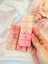 Load image into Gallery viewer, Sugared Lychee Martini Snapbar
