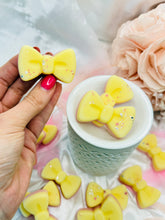 Load image into Gallery viewer, Blonde Moment &#39;Bows&#39;
