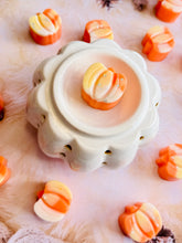 Load image into Gallery viewer, Twisted Treacle &amp; Candy Corn &#39;Pumpkins&#39;
