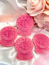 Load image into Gallery viewer, Blush Silk 'Cupid Globe'

