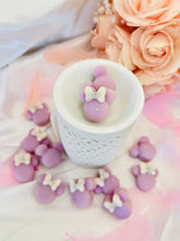 Load image into Gallery viewer, Violet Gin &#39;Pretty Minnies&#39;
