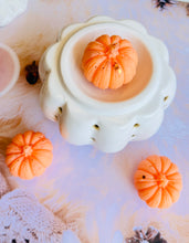 Load image into Gallery viewer, Pumpkin Spice &#39;Chunky Pumpkin&#39;
