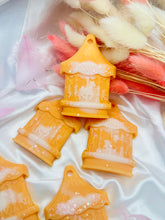 Load image into Gallery viewer, Orange Chiffon Cake 'Carousel'
