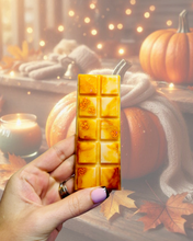 Load image into Gallery viewer, Cosy Pumpkin Snapbar
