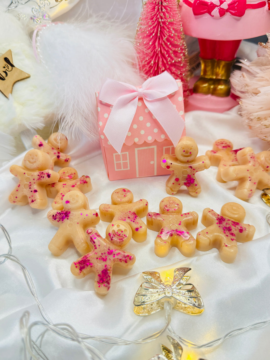 Gingerbread House (Spun Sugar Flurries)