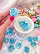 Load image into Gallery viewer, Blue Skies &#39;Roses&#39;
