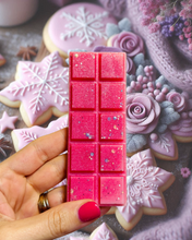 Load image into Gallery viewer, Snowflake Cookie &amp; Frozen Blooms Snapbar
