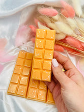 Load image into Gallery viewer, Orange Chiffon Cake Snapbar
