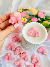 Load image into Gallery viewer, Cherry Blossom &amp; Plum 'Cotton Tails'

