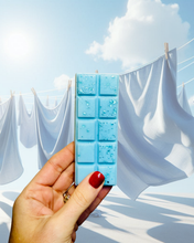 Load image into Gallery viewer, Blue Linen Bliss Snapbar
