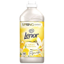 Load image into Gallery viewer, Daffodil &amp; Vanilla Flower Carpet Freshener

