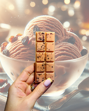 Load image into Gallery viewer, Rum &amp; Raisin Ice Cream Snapbar
