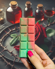 Load image into Gallery viewer, Thorn &amp; Rose Snapbar

